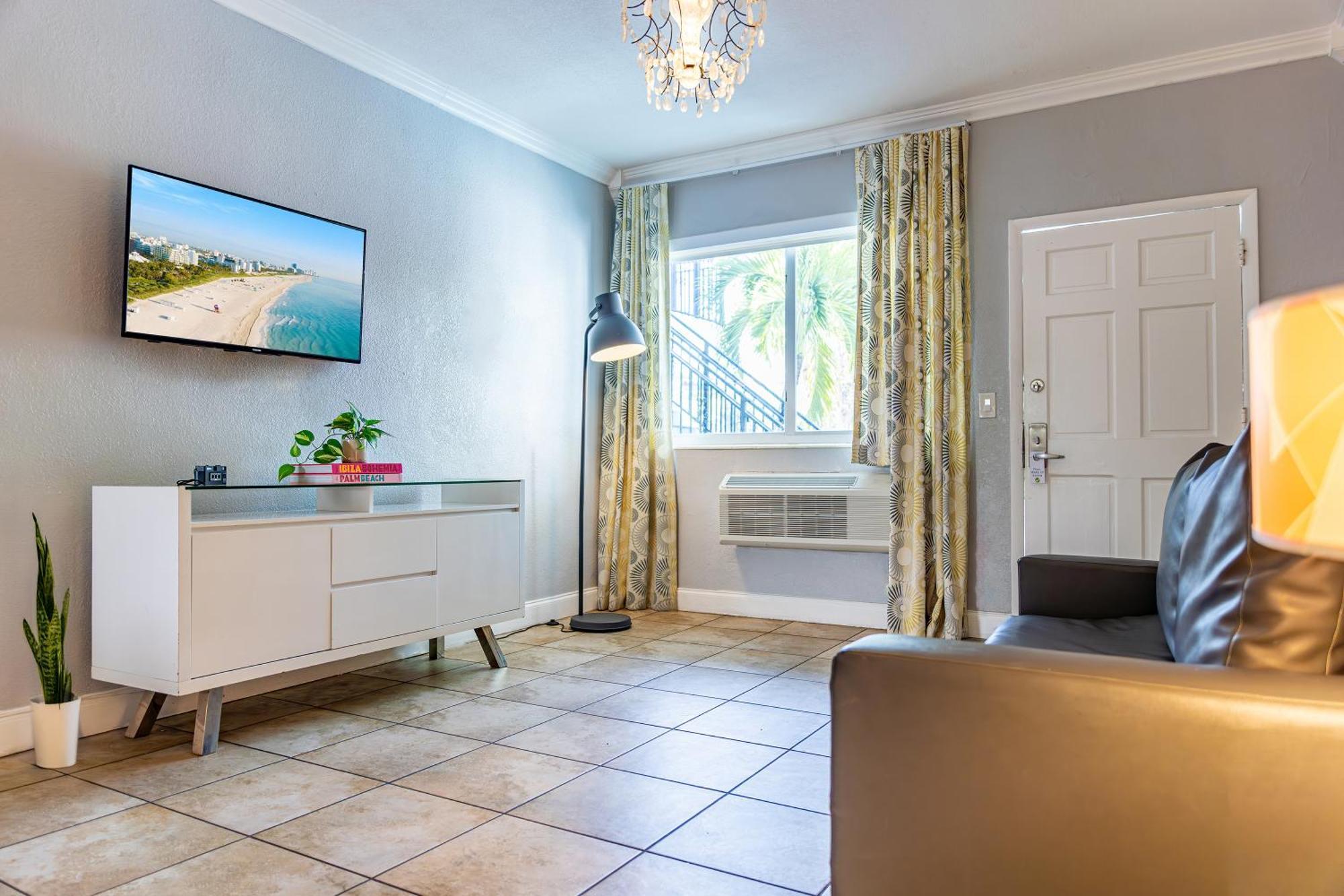 Beachside All Suites Hotel Μαϊάμι Μπιτς Εξωτερικό φωτογραφία